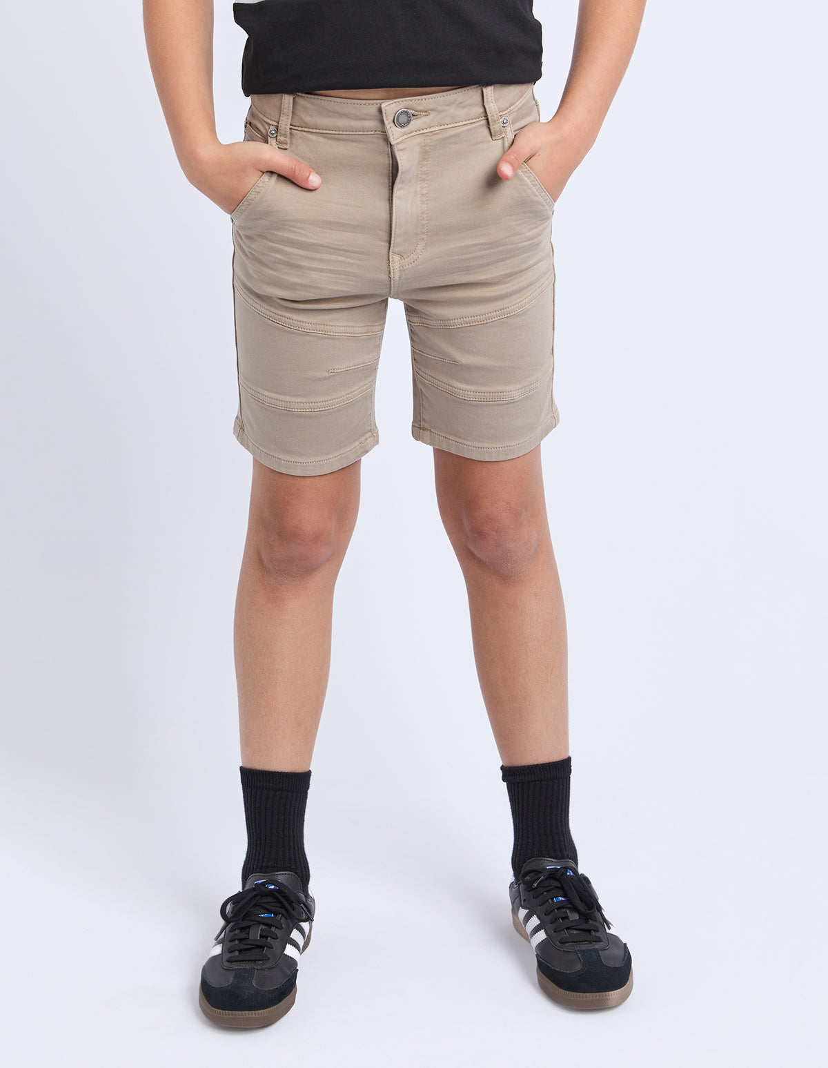 Teen Como Short Sand