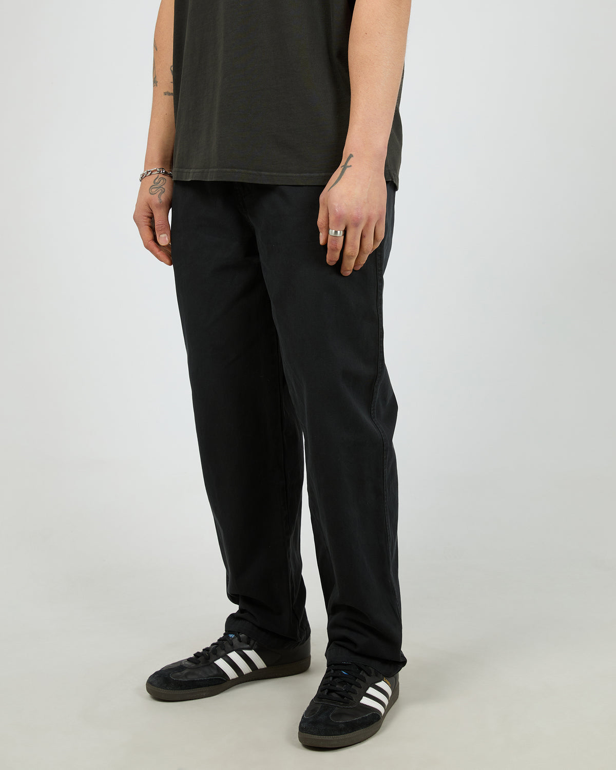 Relaxed Straight Chino Black
