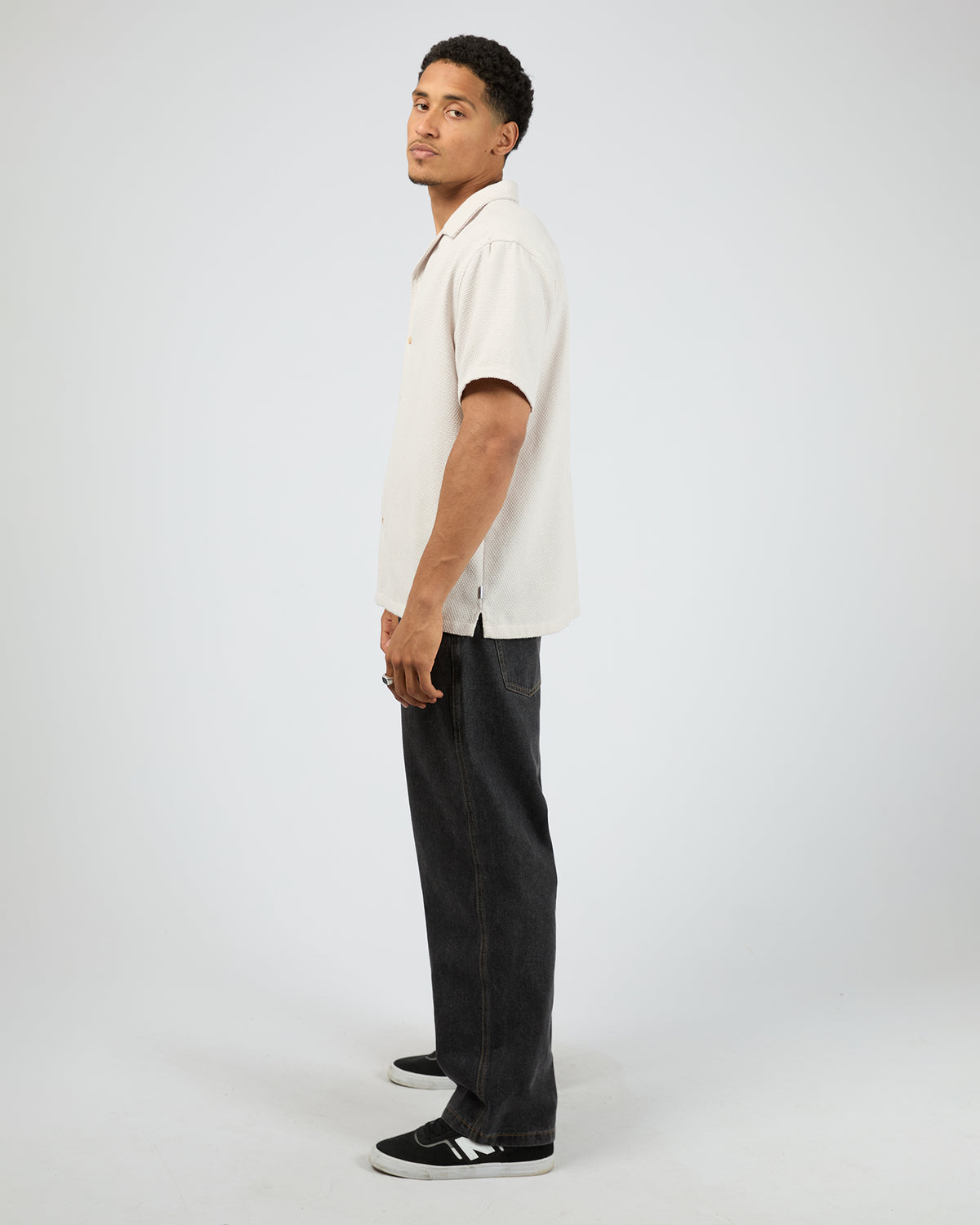 4069005.NAT_6_1763690413000