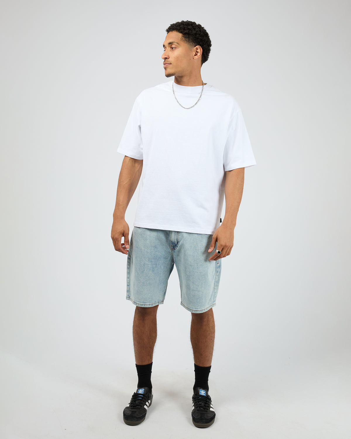 4090607.BLU_2_1763690471000