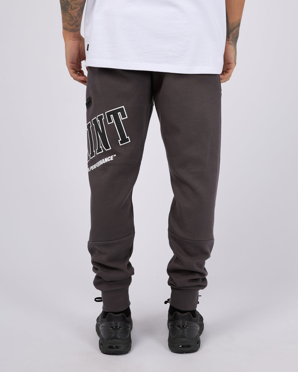 Baseline Pant Charcoal