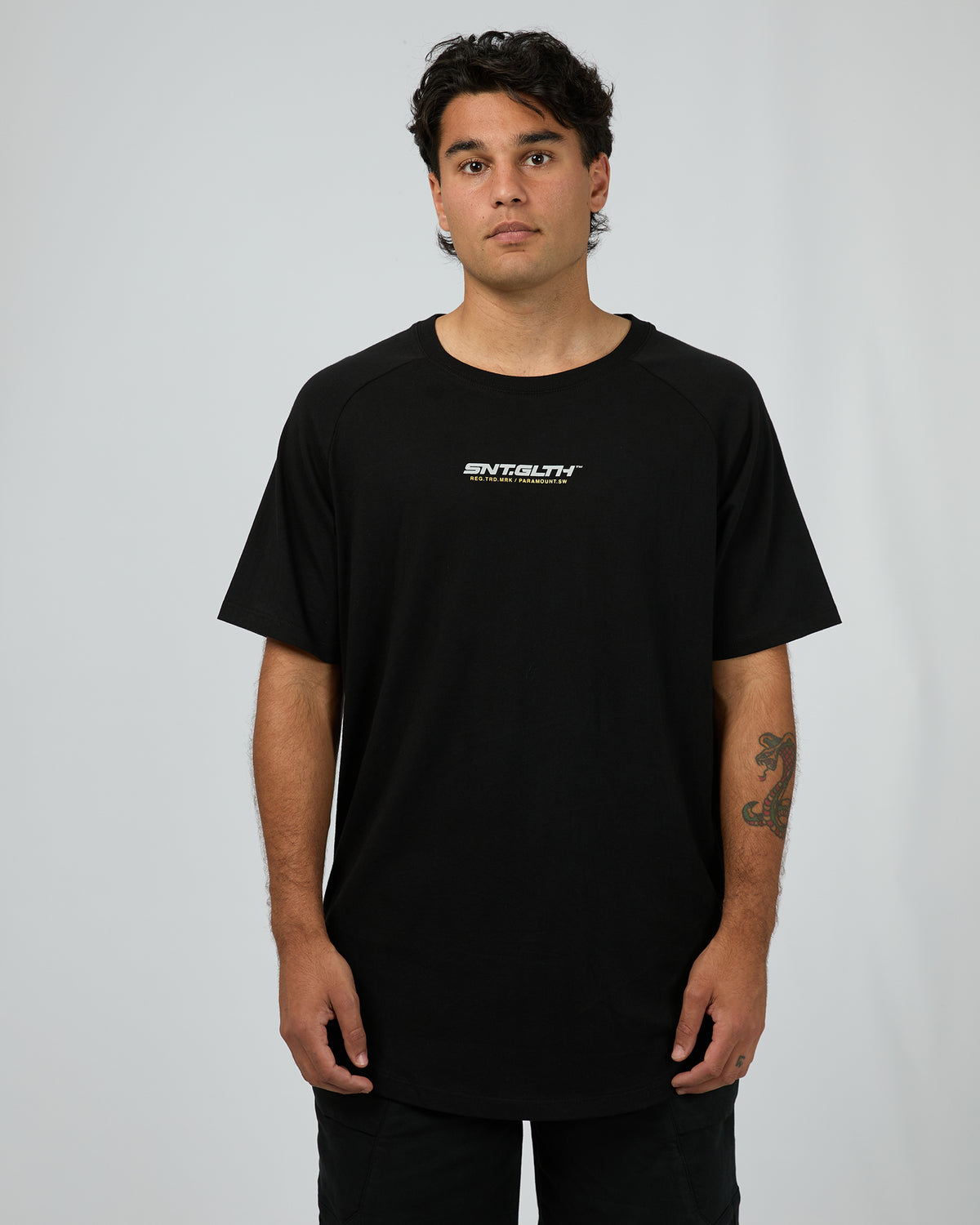 Pace Raglan Tee Black