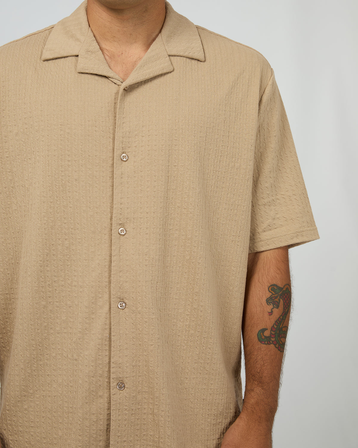Liberate Ss Shirt Tan