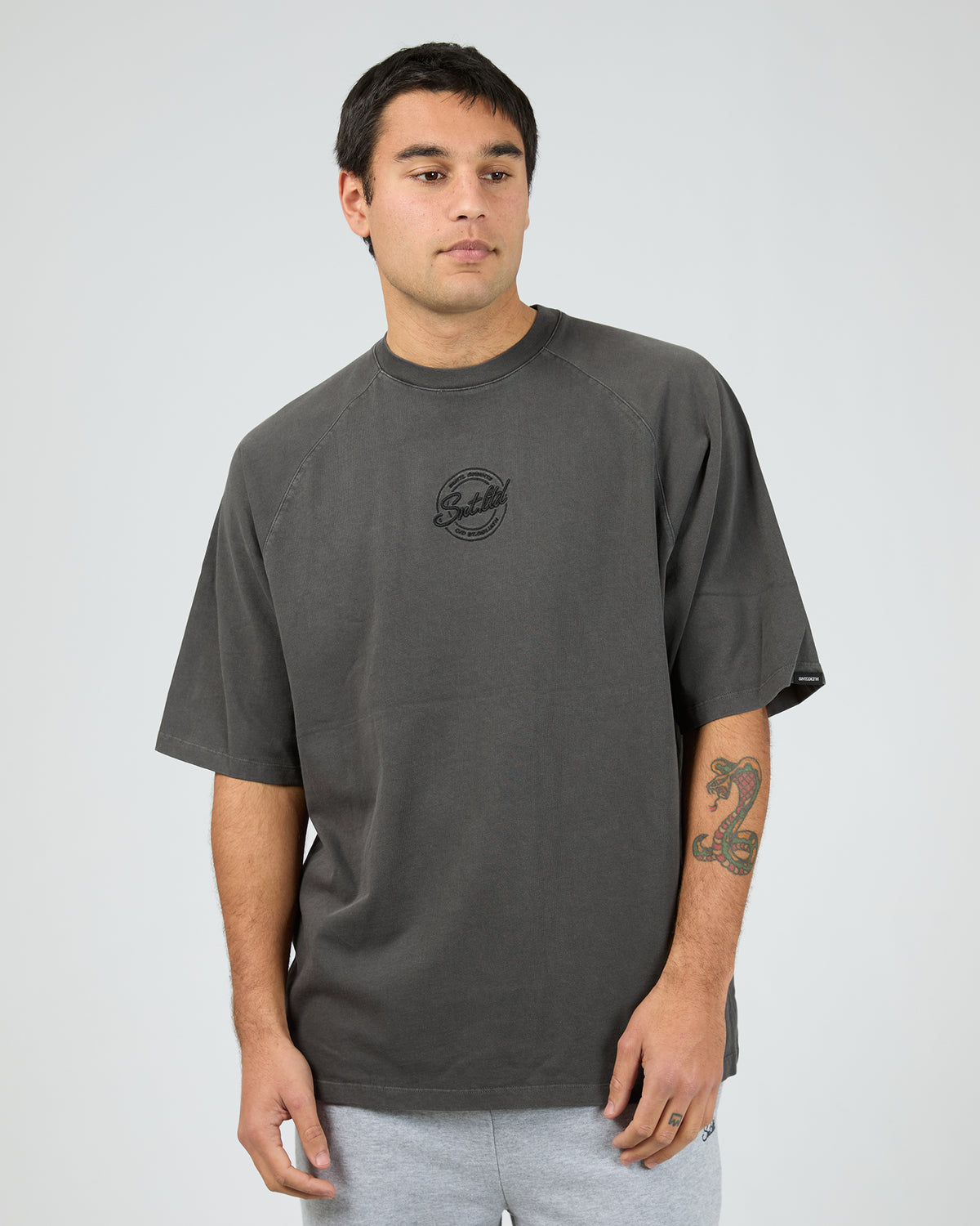 Radio Tee Coal