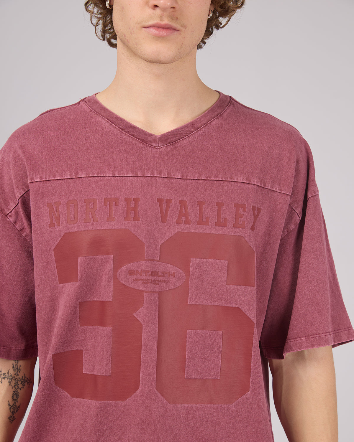 Nth Valley Tee Burgandy