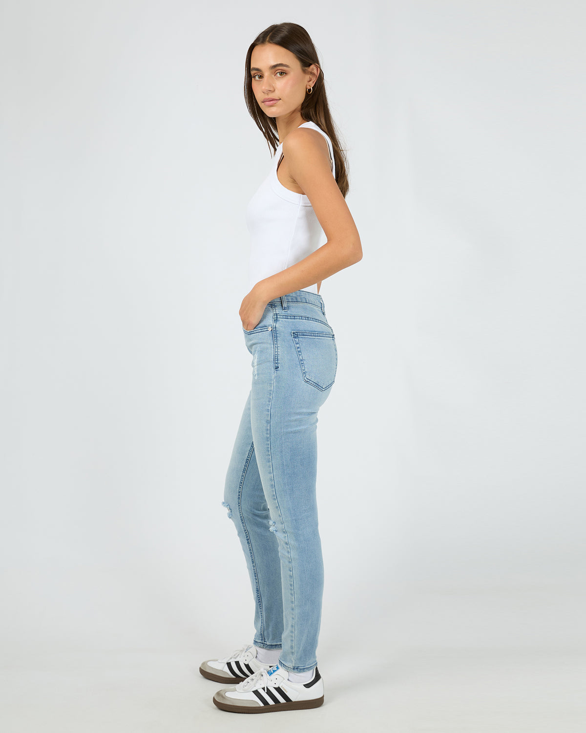 6093132.DEN_6_1741908067000