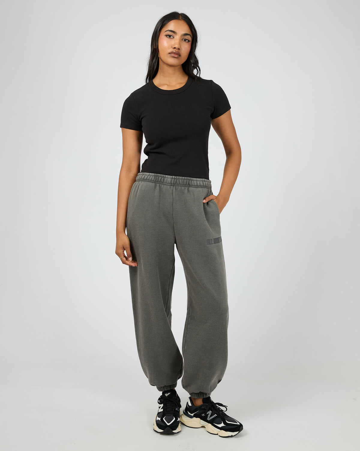 Vital Washed Trackpant Charcoal