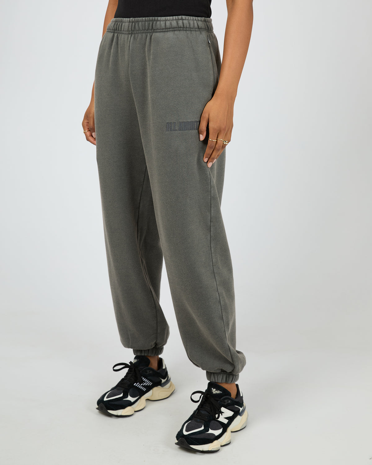 Vital Washed Trackpant Charcoal