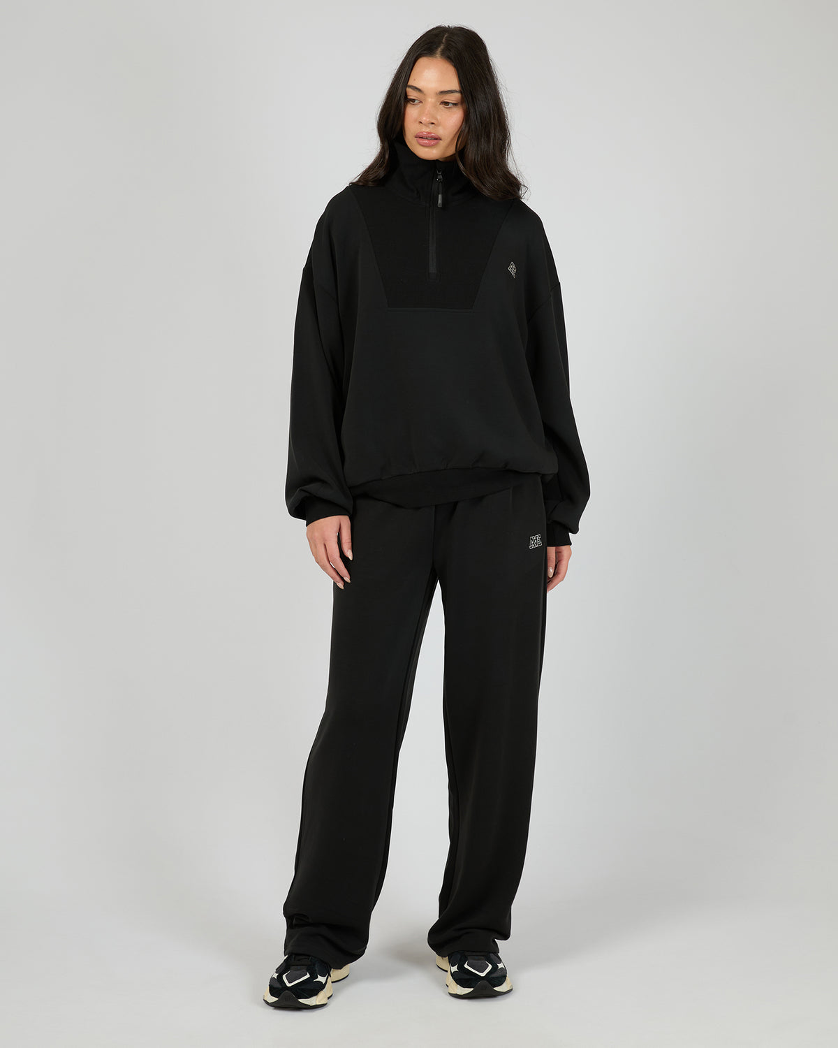 Luxe Active 1/4 Zip Black