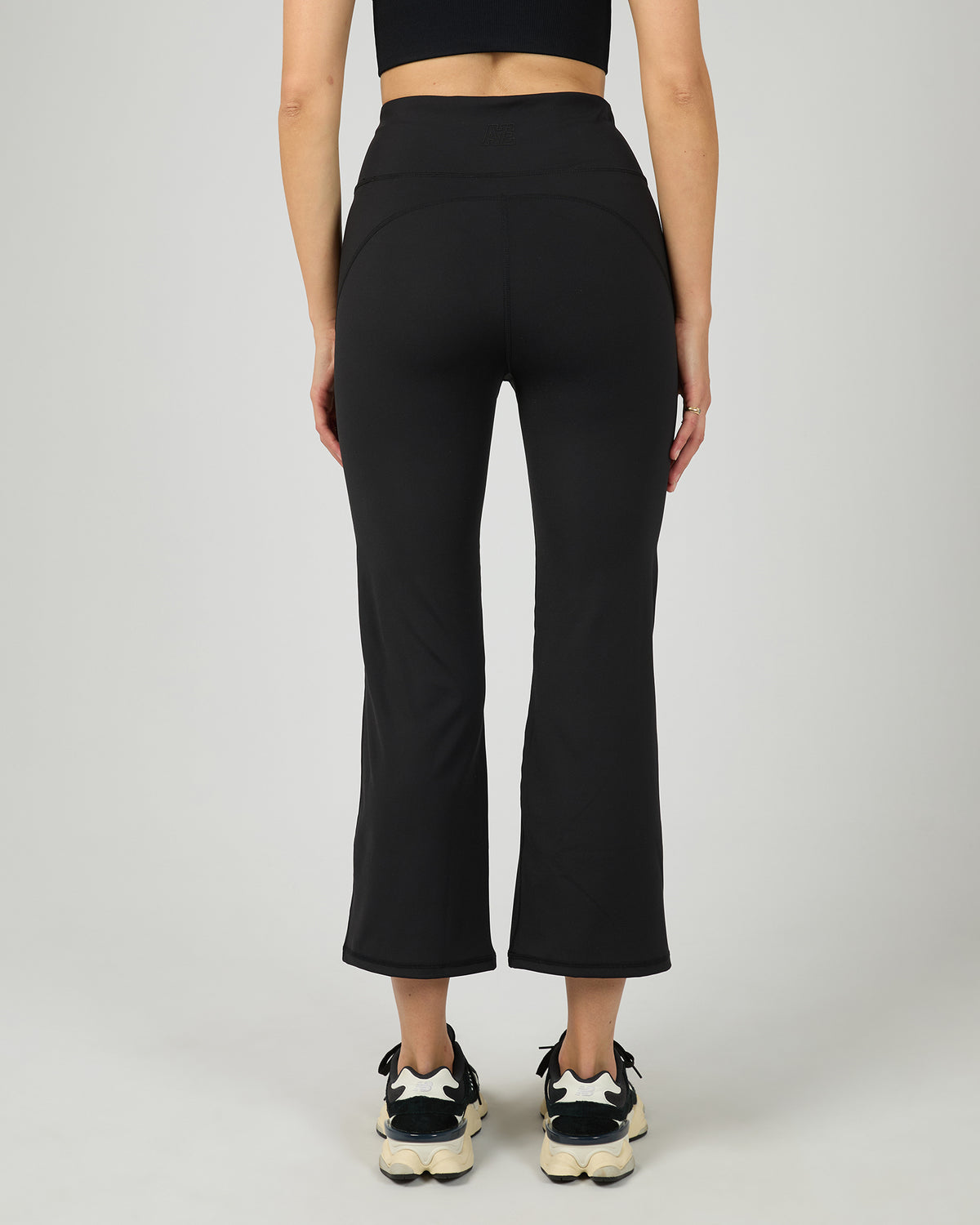Studio Crop Flare Pant Black