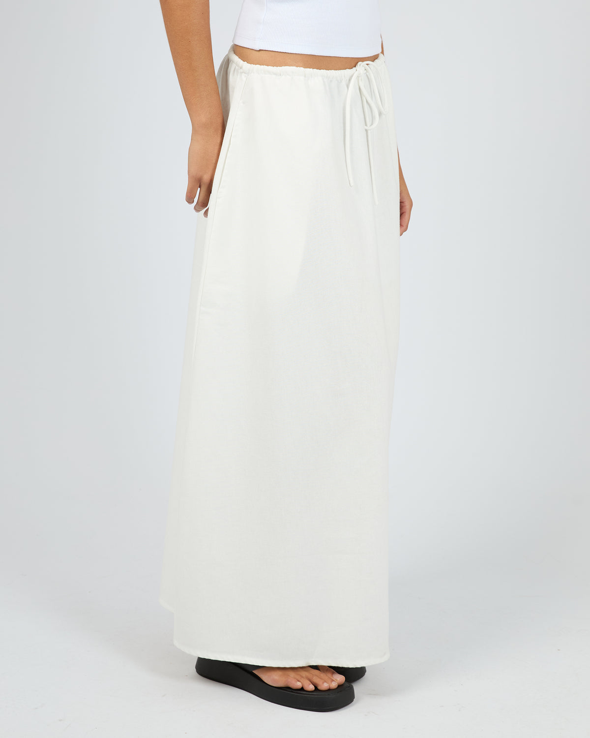 Aae Timeless Maxi Skirt White