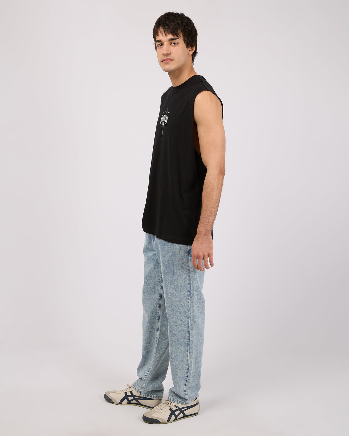 KC260903.BLK_6_1785733403000