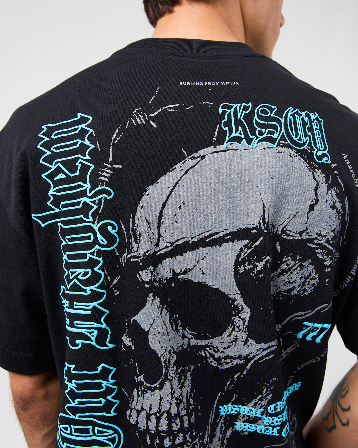 KC261015.BLK_5_1789956348000
