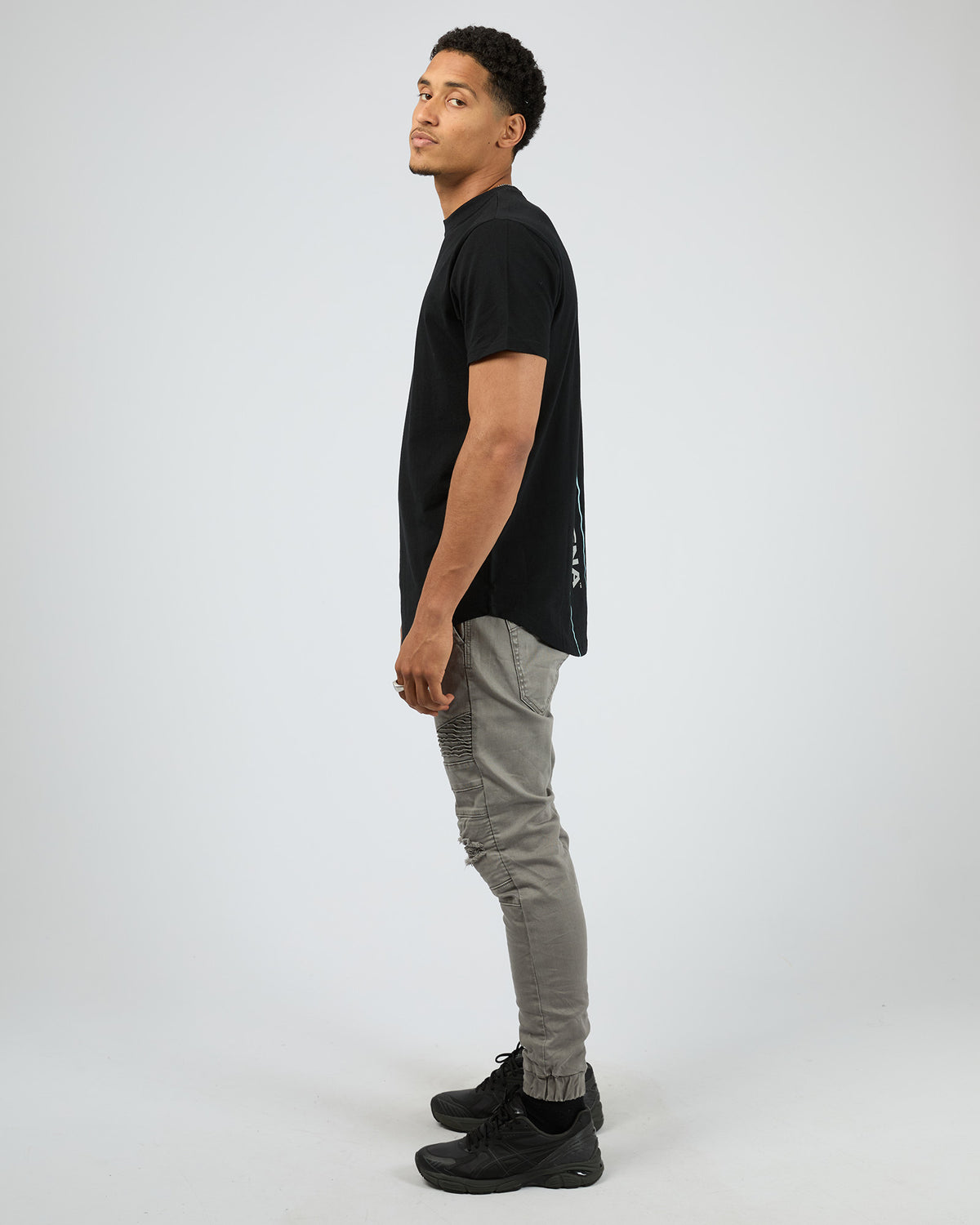 Unleash Dual Curved Tee Black