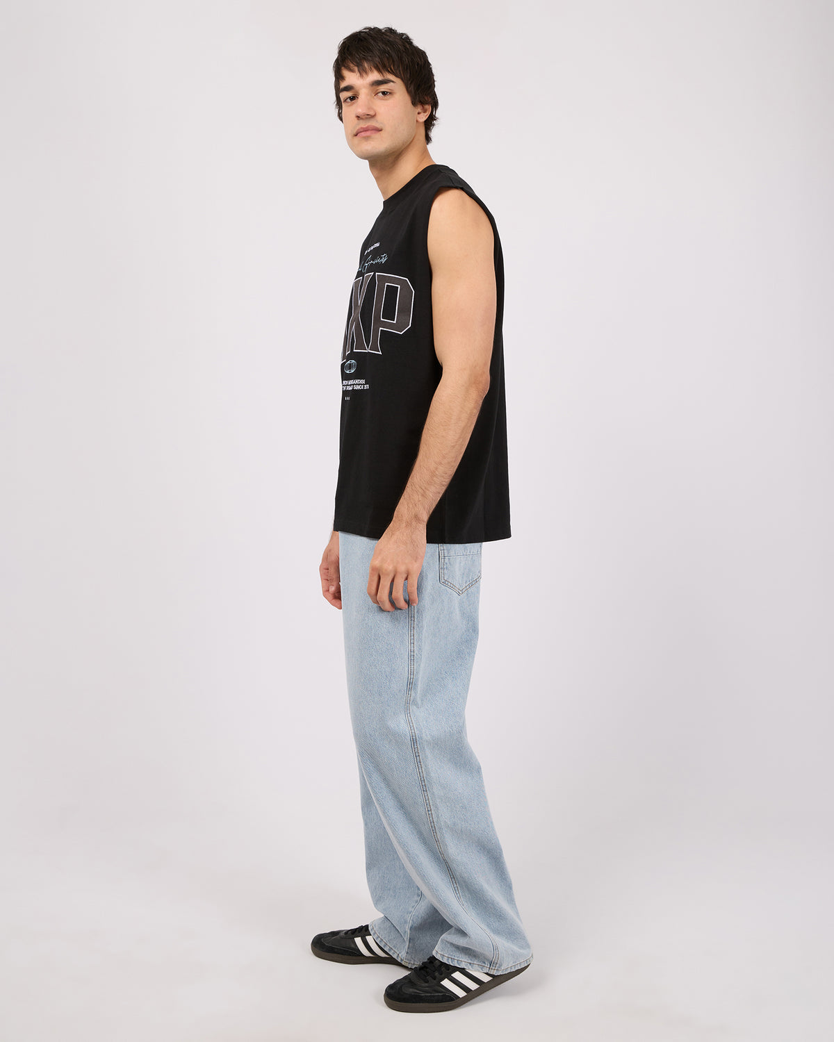 NP260903.BLK_6_1785733435000