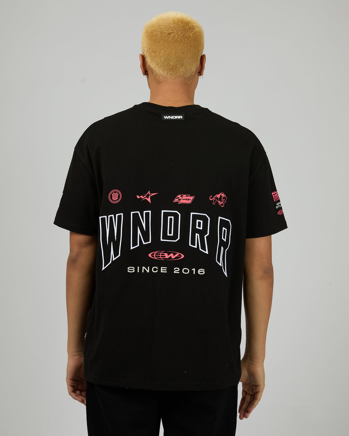 W26EA002.BLK_3_1776908318000