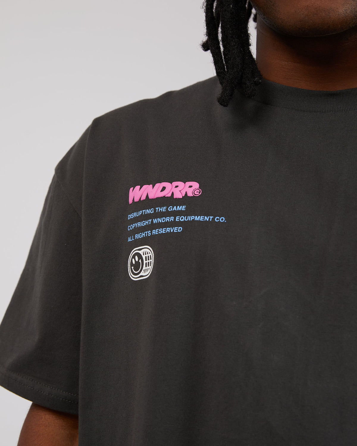 Wndrr-Obscure Box Fit Tee Faded Black-Edge Clothing