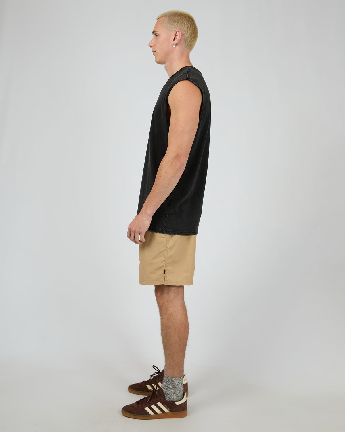 Sunny Muscle Washed Black