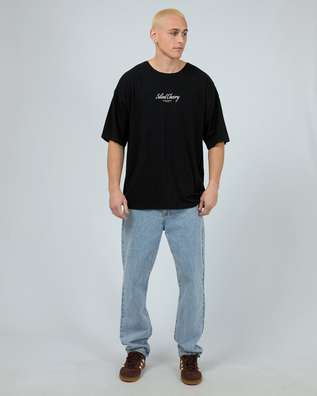 League Tee Washed Black