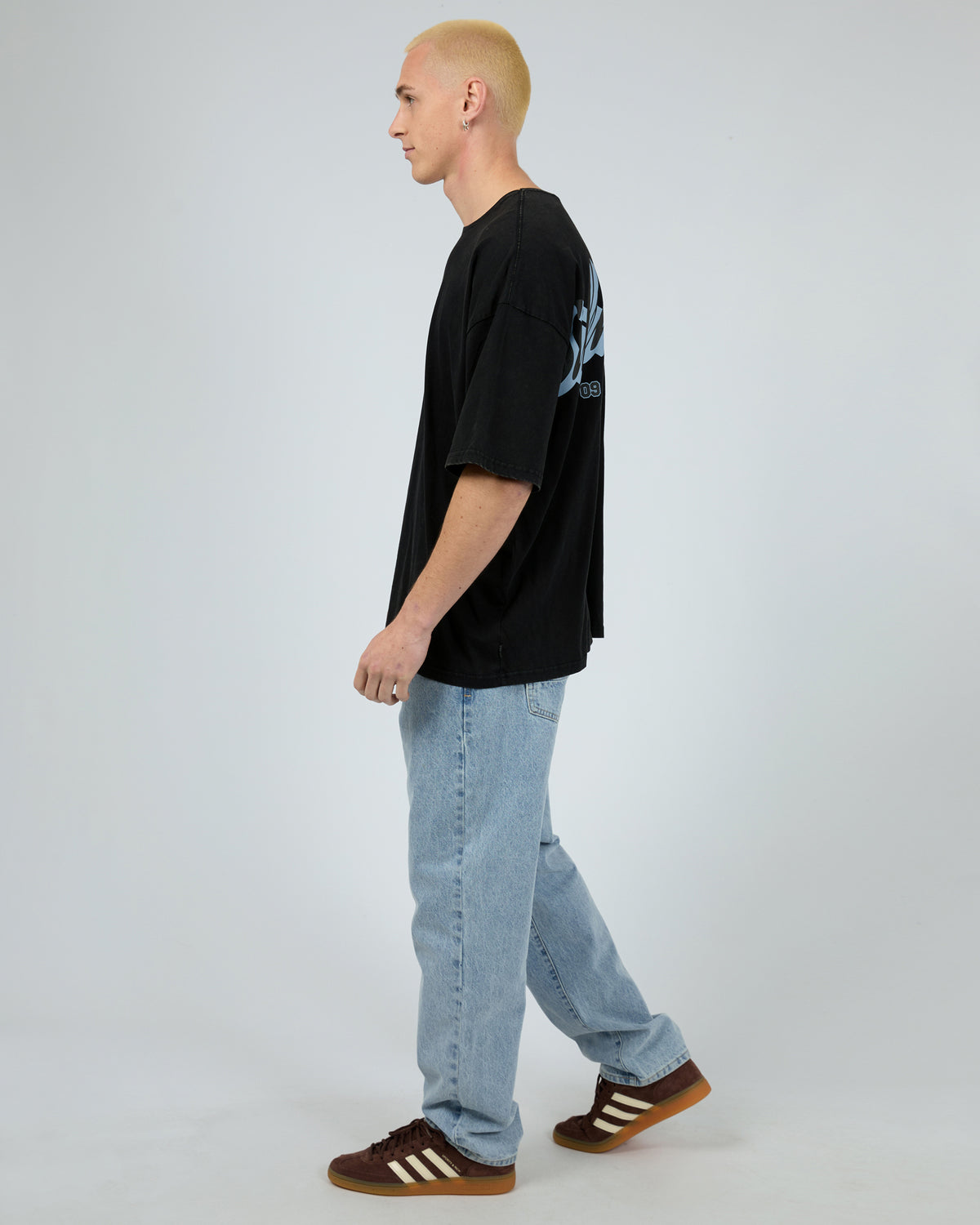League Tee Washed Black