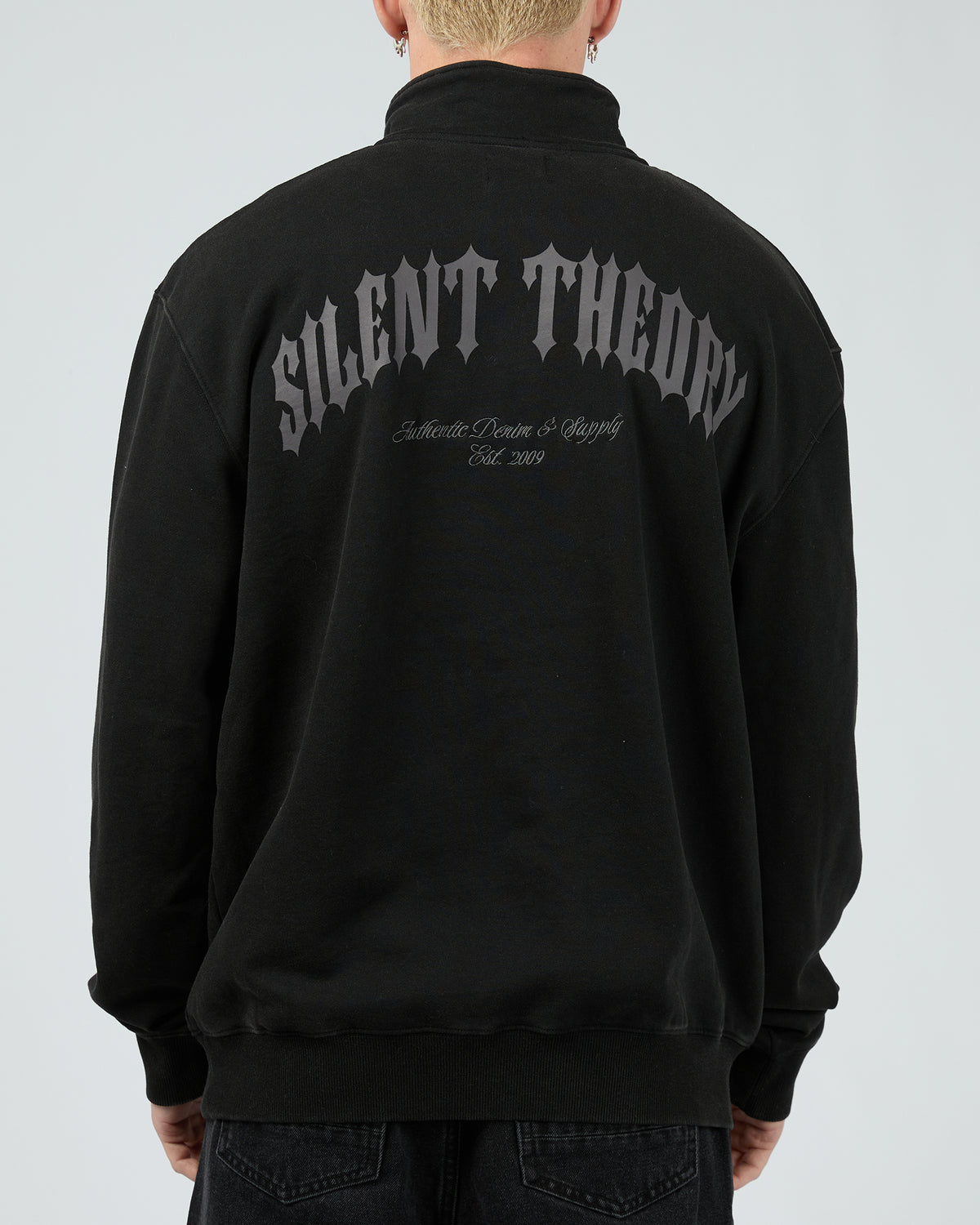 Conflict Quarter Zip Washed Black
