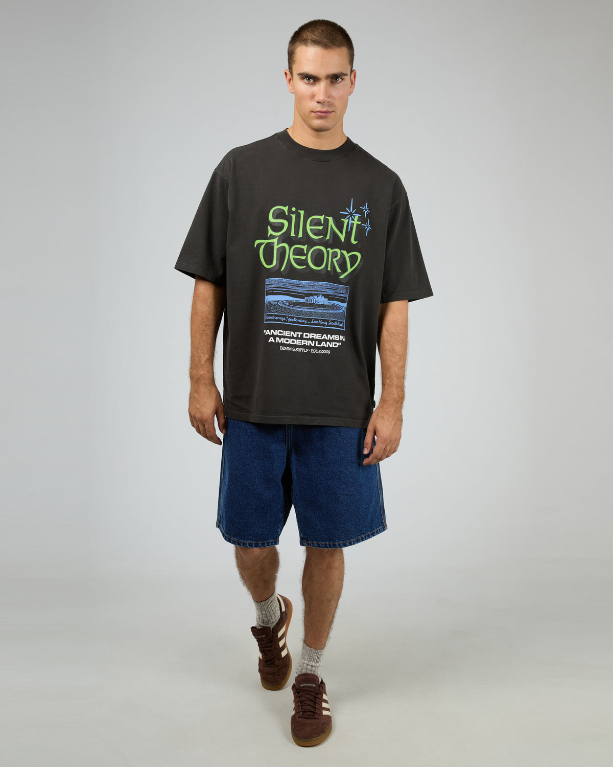 Ancient Dreams Box Tee Coal