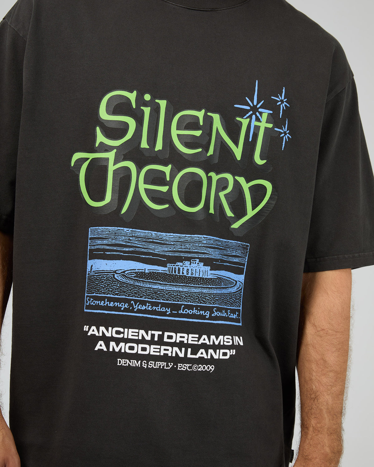 Ancient Dreams Box Tee Coal