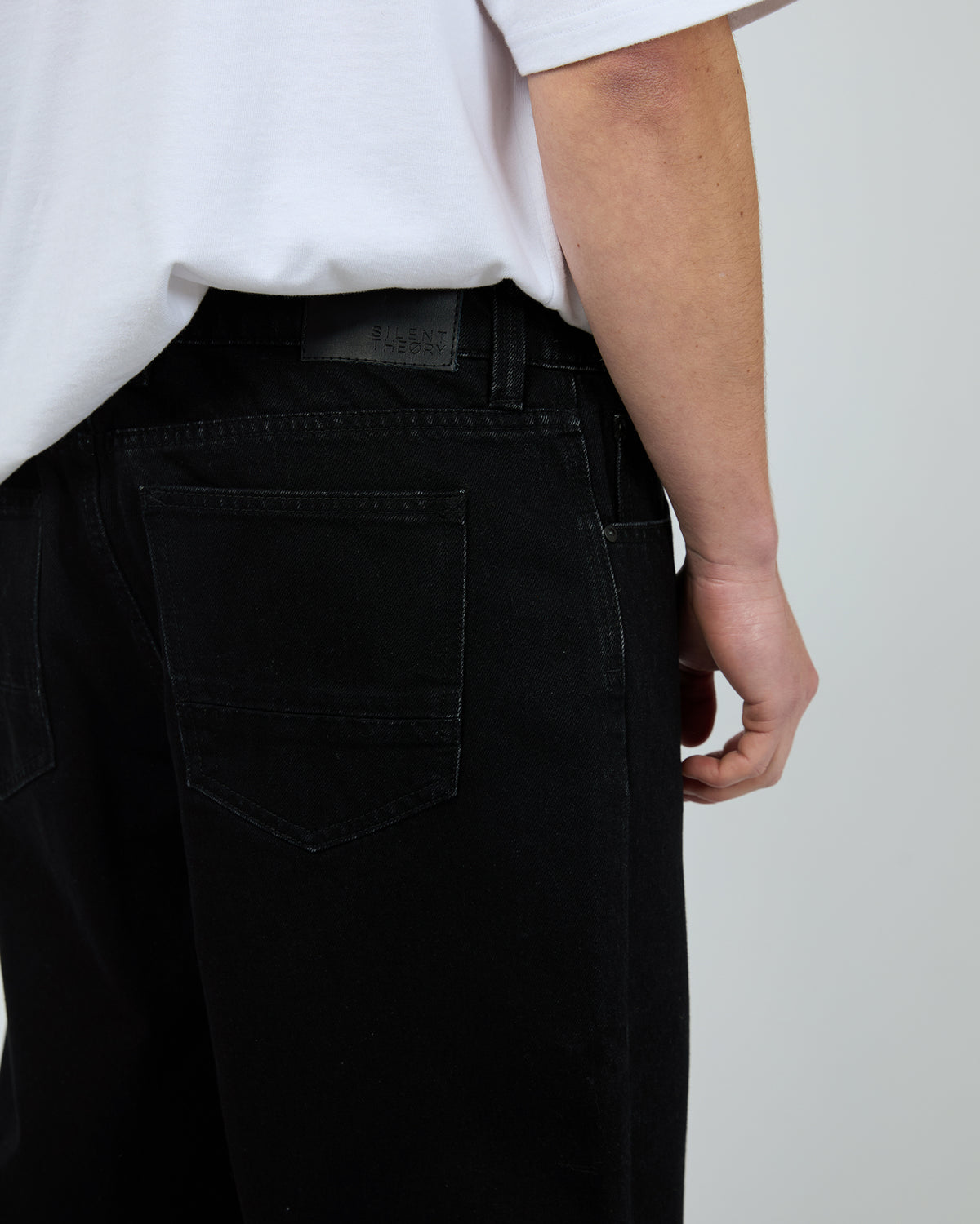 A4 Soho Jean Black