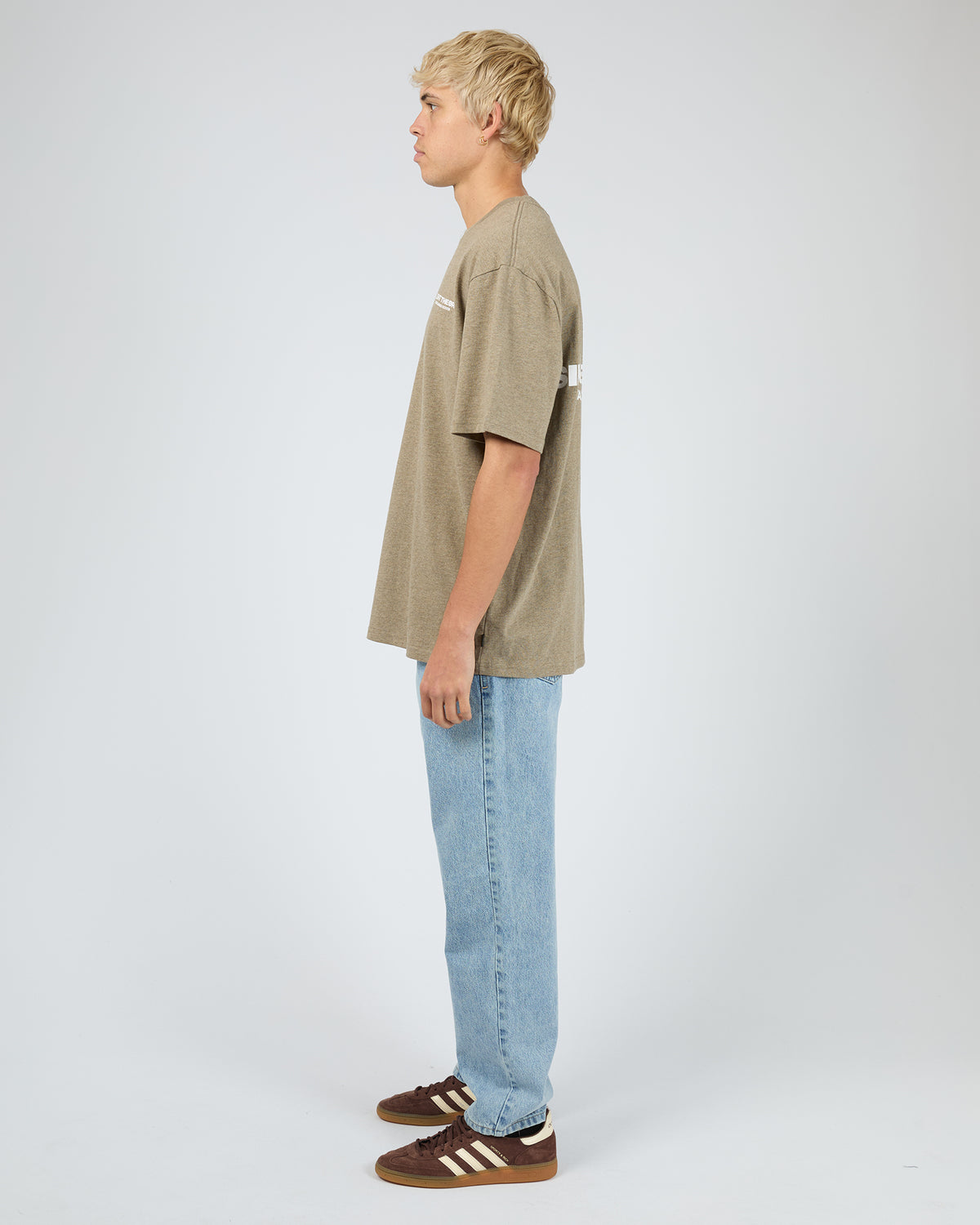 Essential Theory Tee Brown Marle