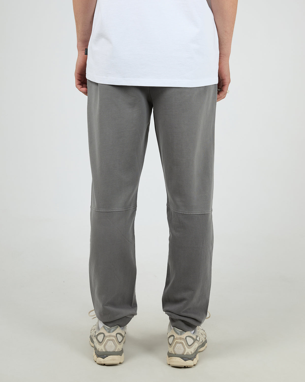 Essential Theory Trackpant V2 Charcoal