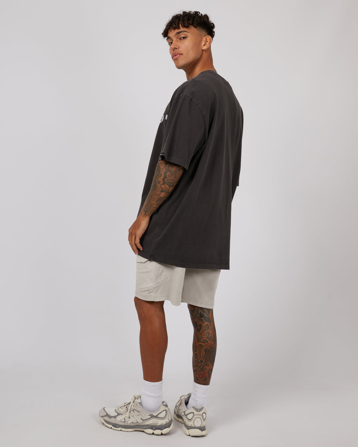 Silhouette Tee Coal