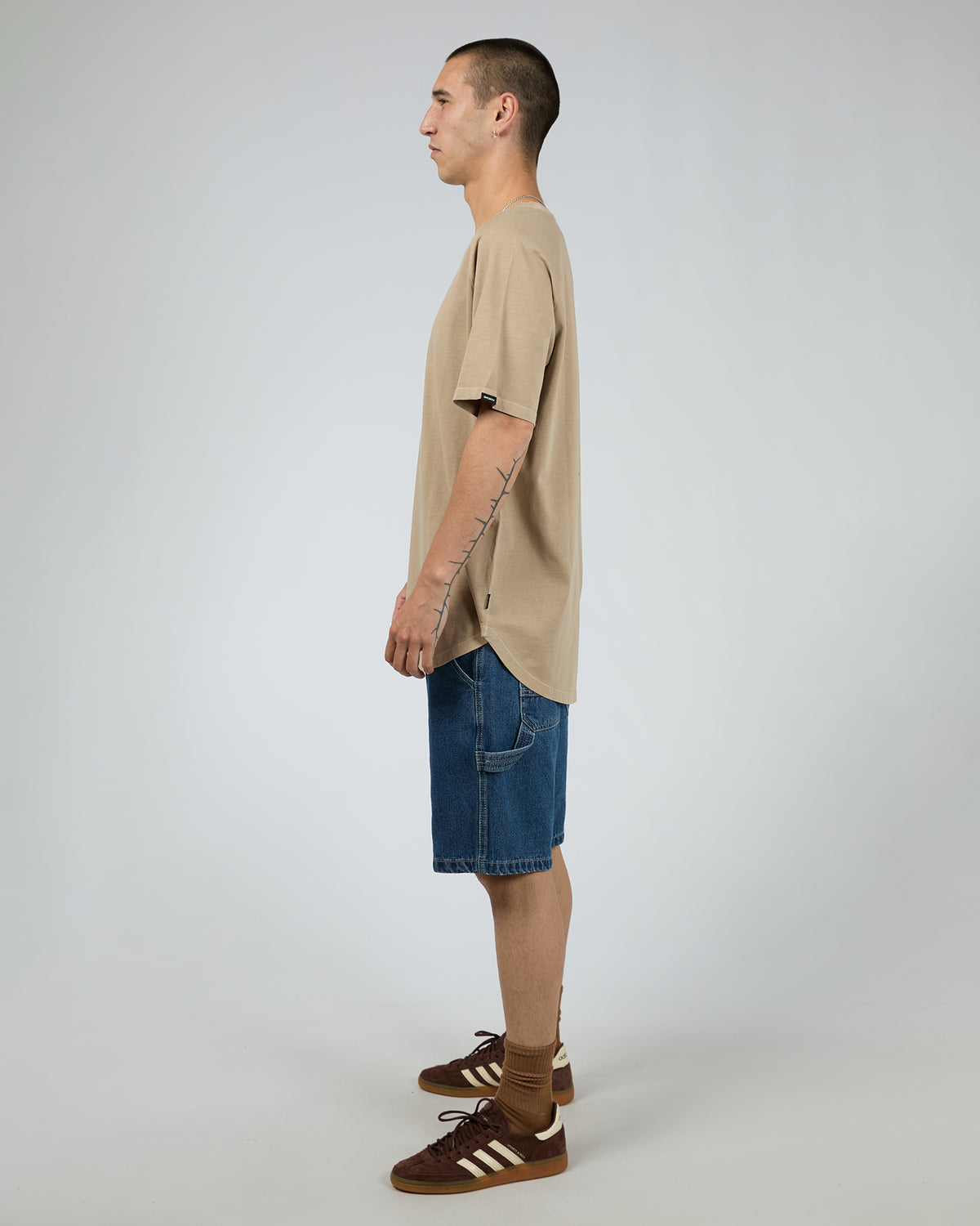 Elevate Raglan Tee Tan