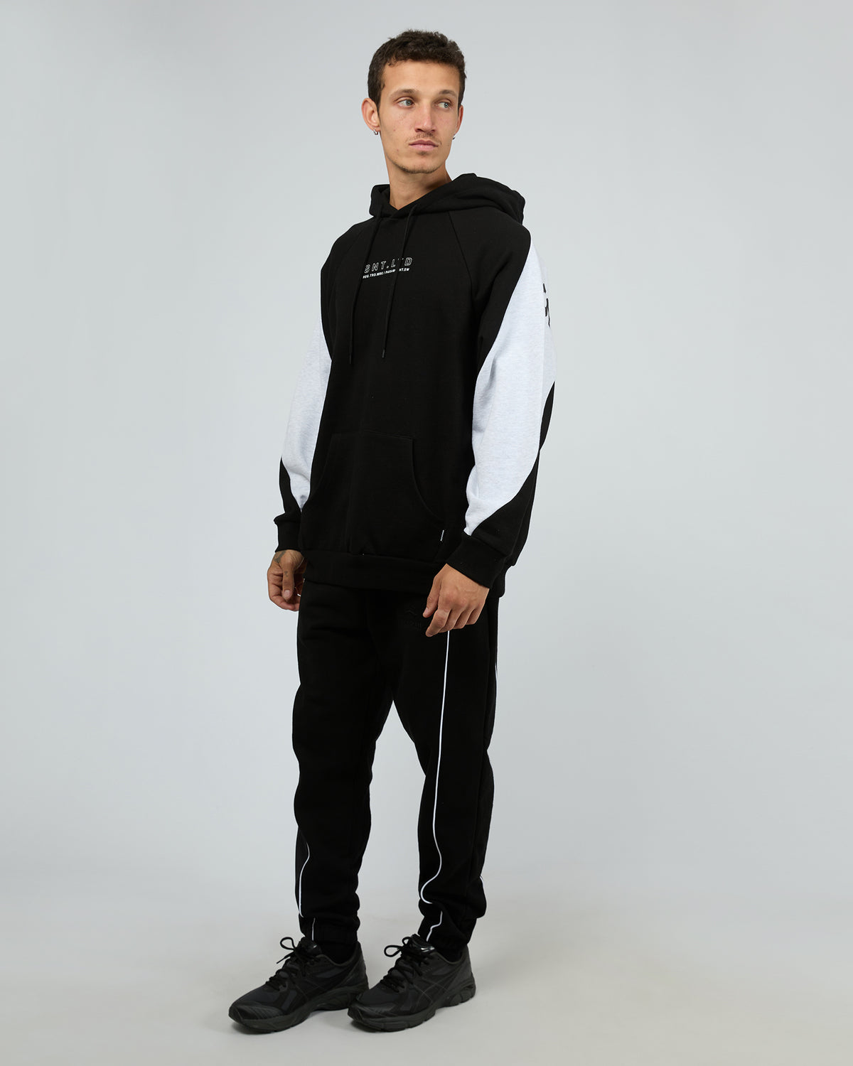Proline Hoodie Black