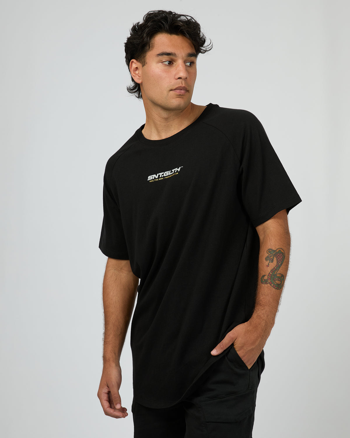 Pace Raglan Tee Black