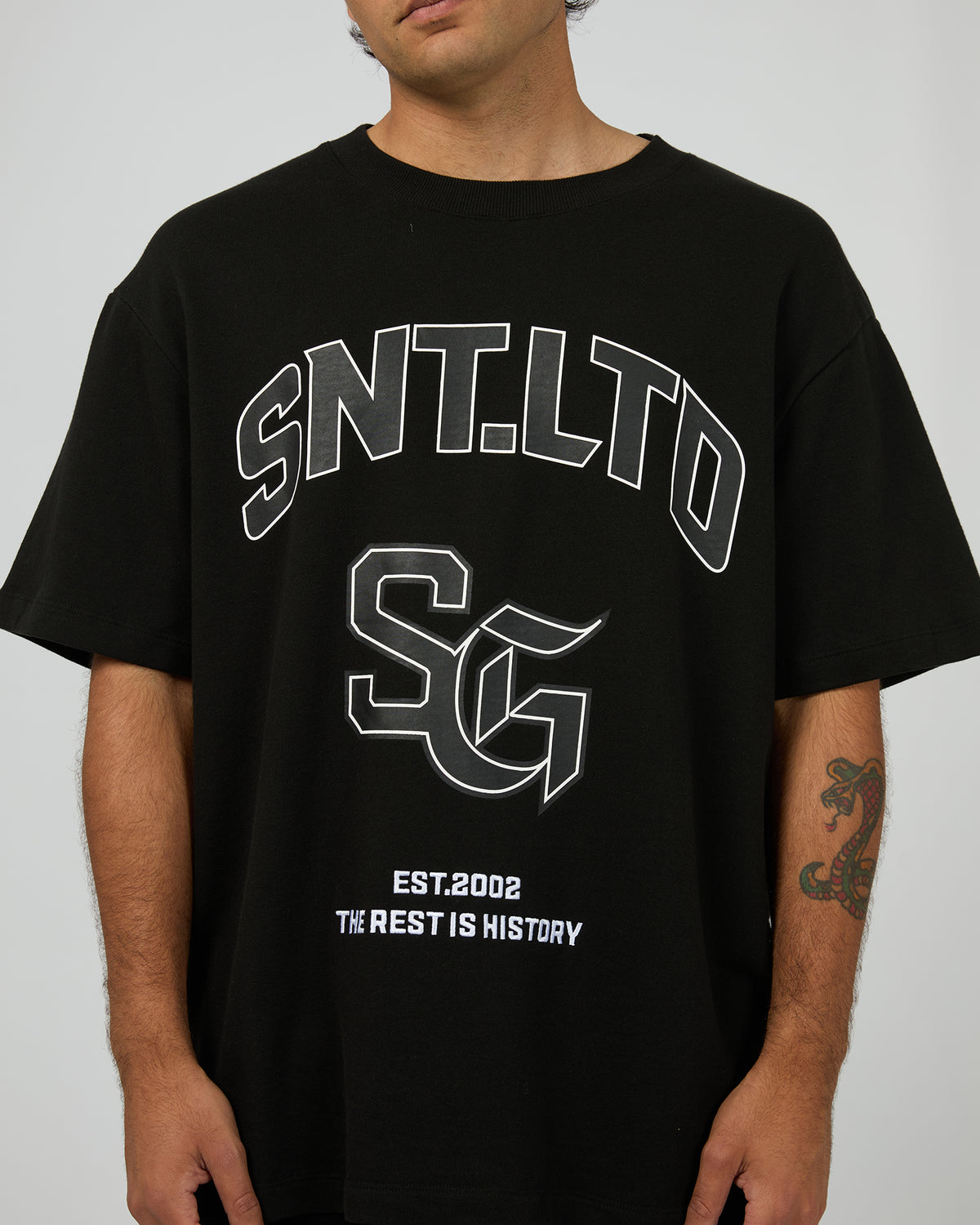 Conquered Loopback Tee Black