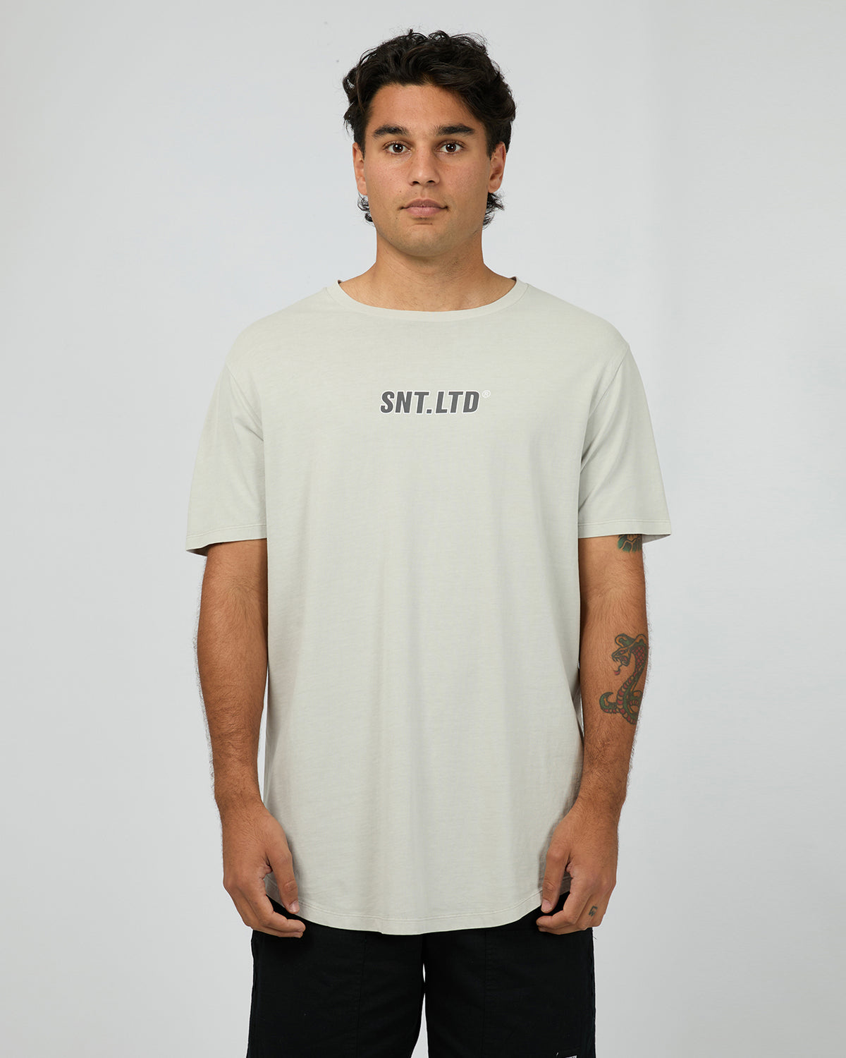Vital Ext Scoop Tee Grey
