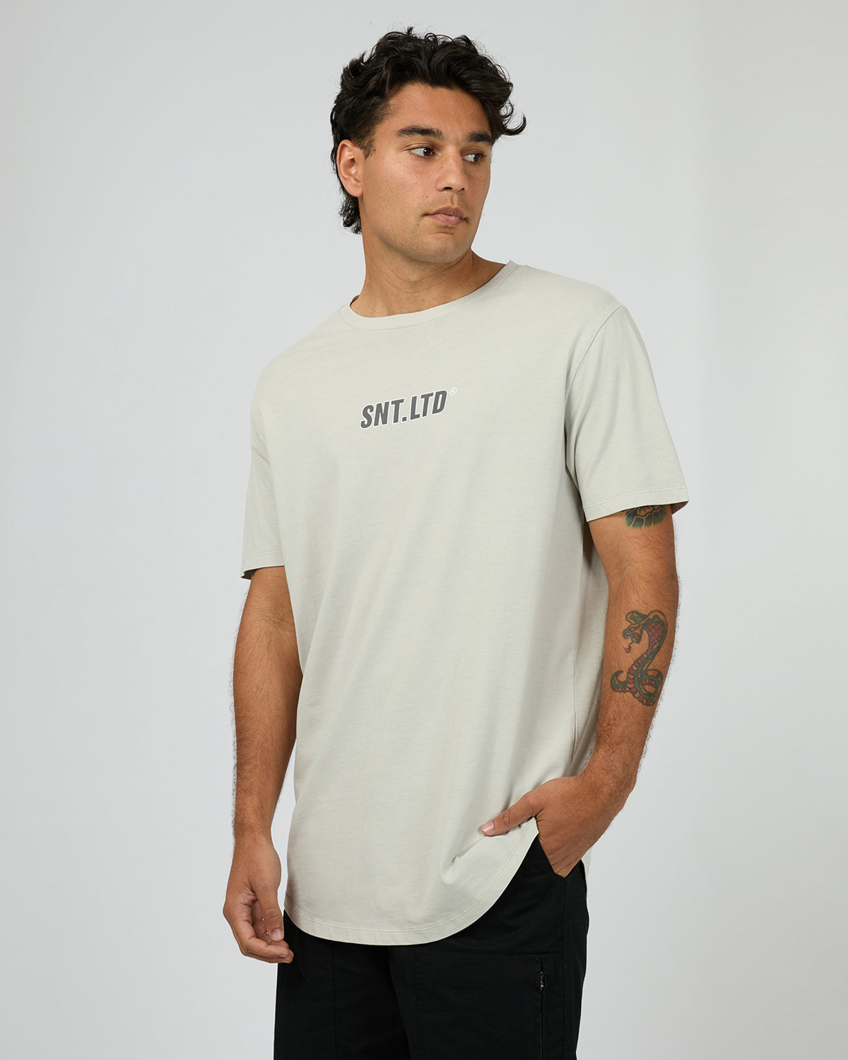 Vital Ext Scoop Tee Grey