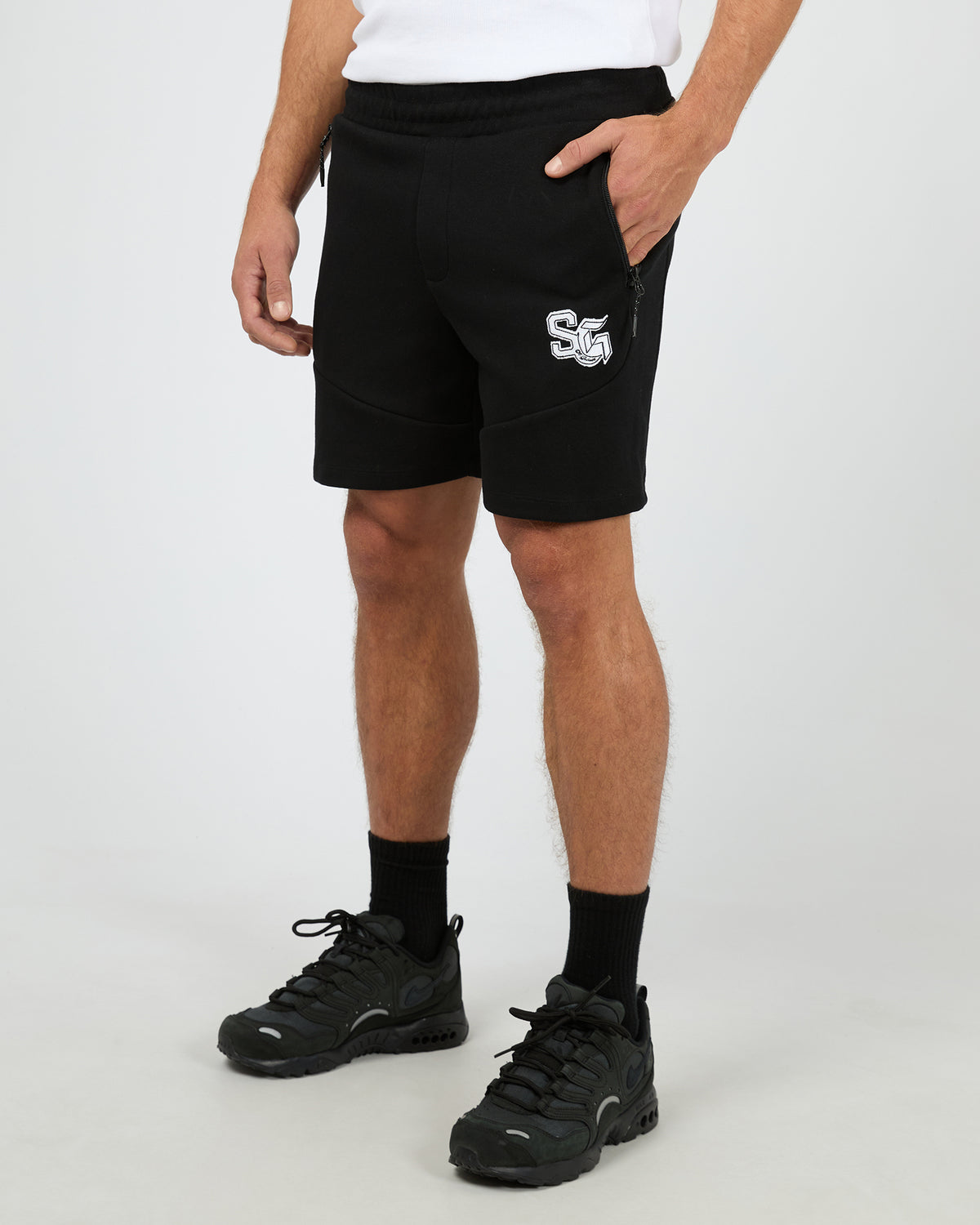 Interval Short Black