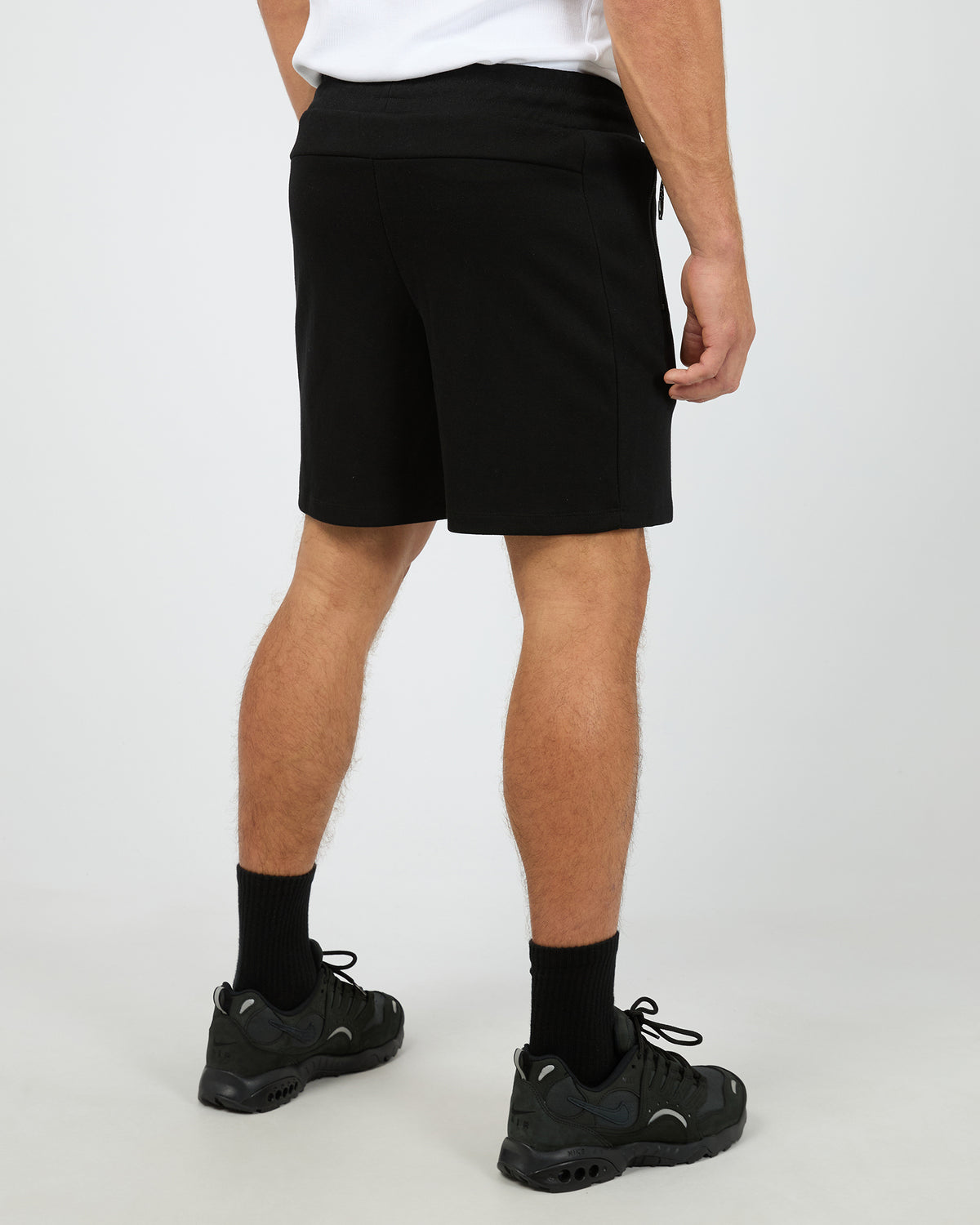 Interval Short Black
