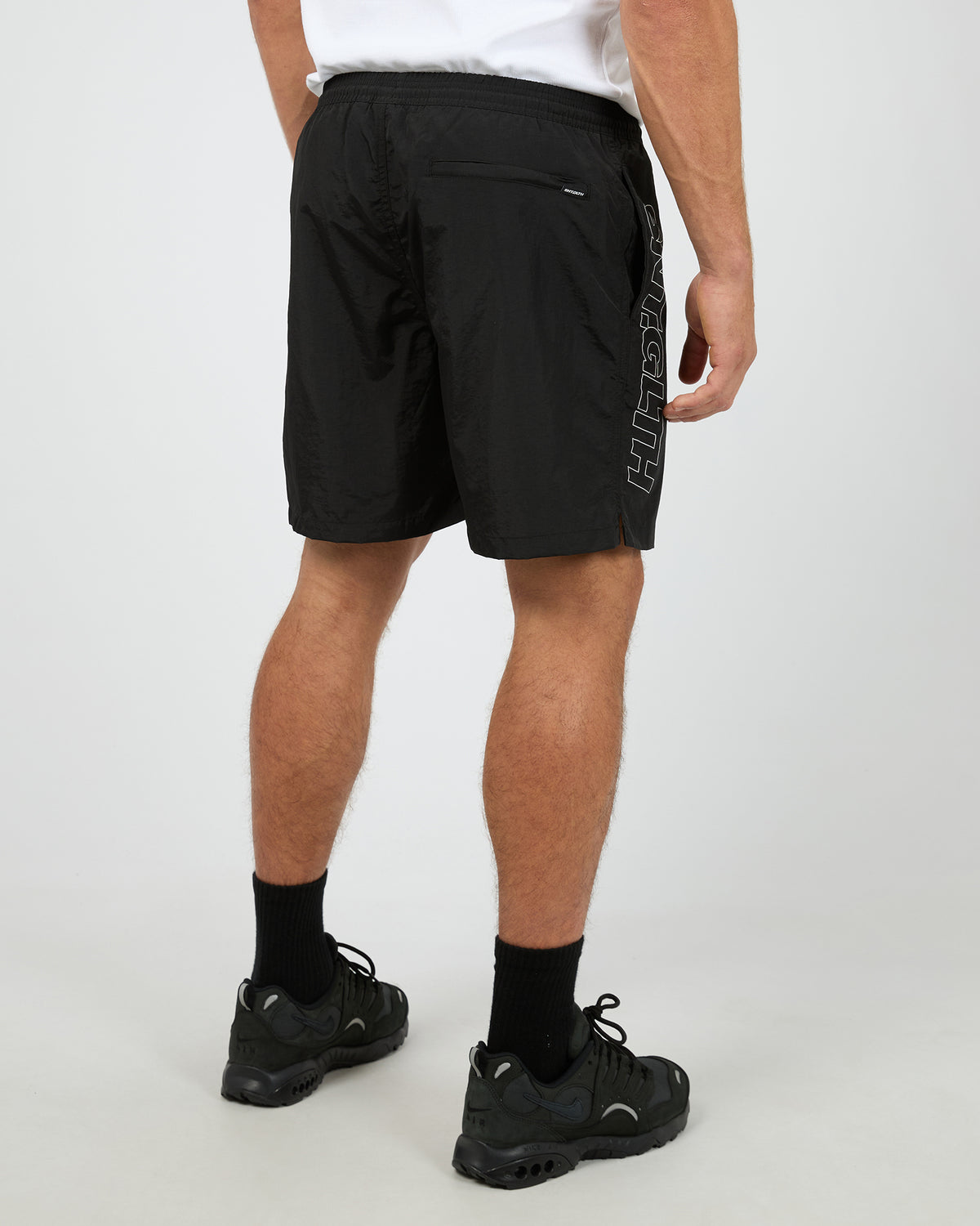 Short Circuit Short Black