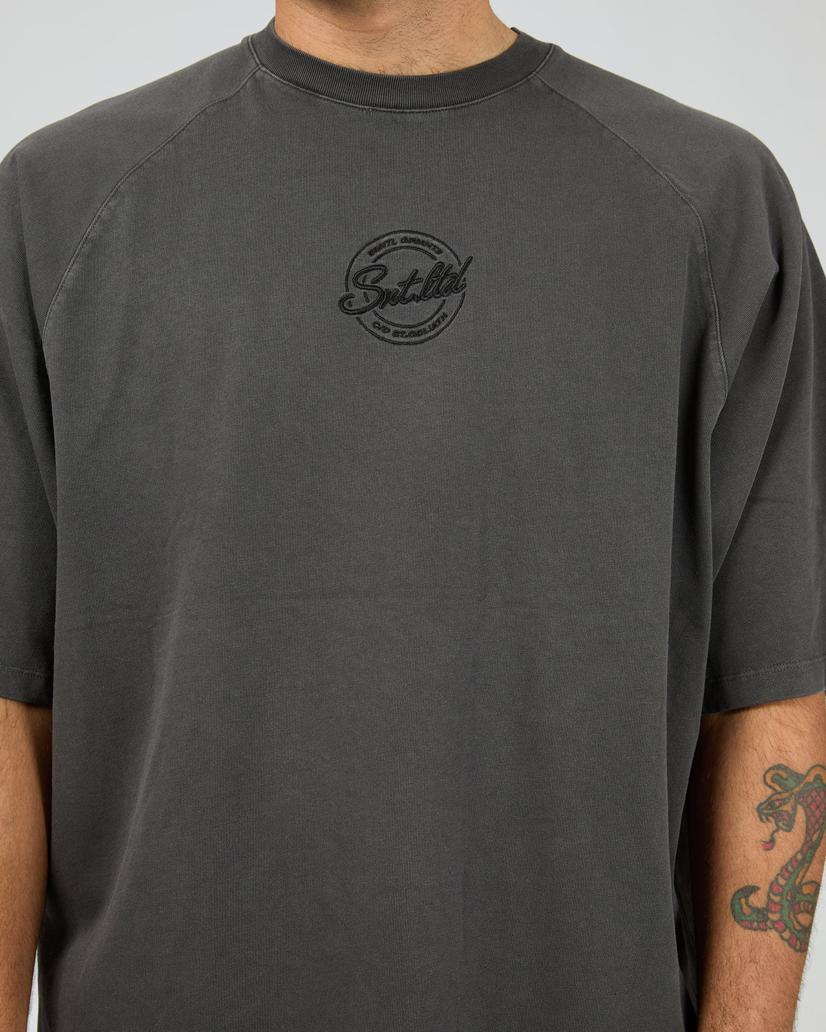 Radio Tee Coal