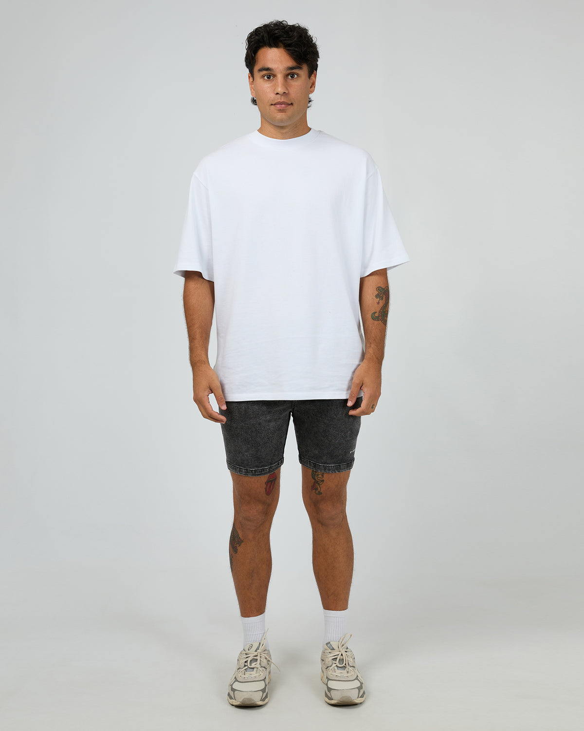 Fairhaven Short Washed Black