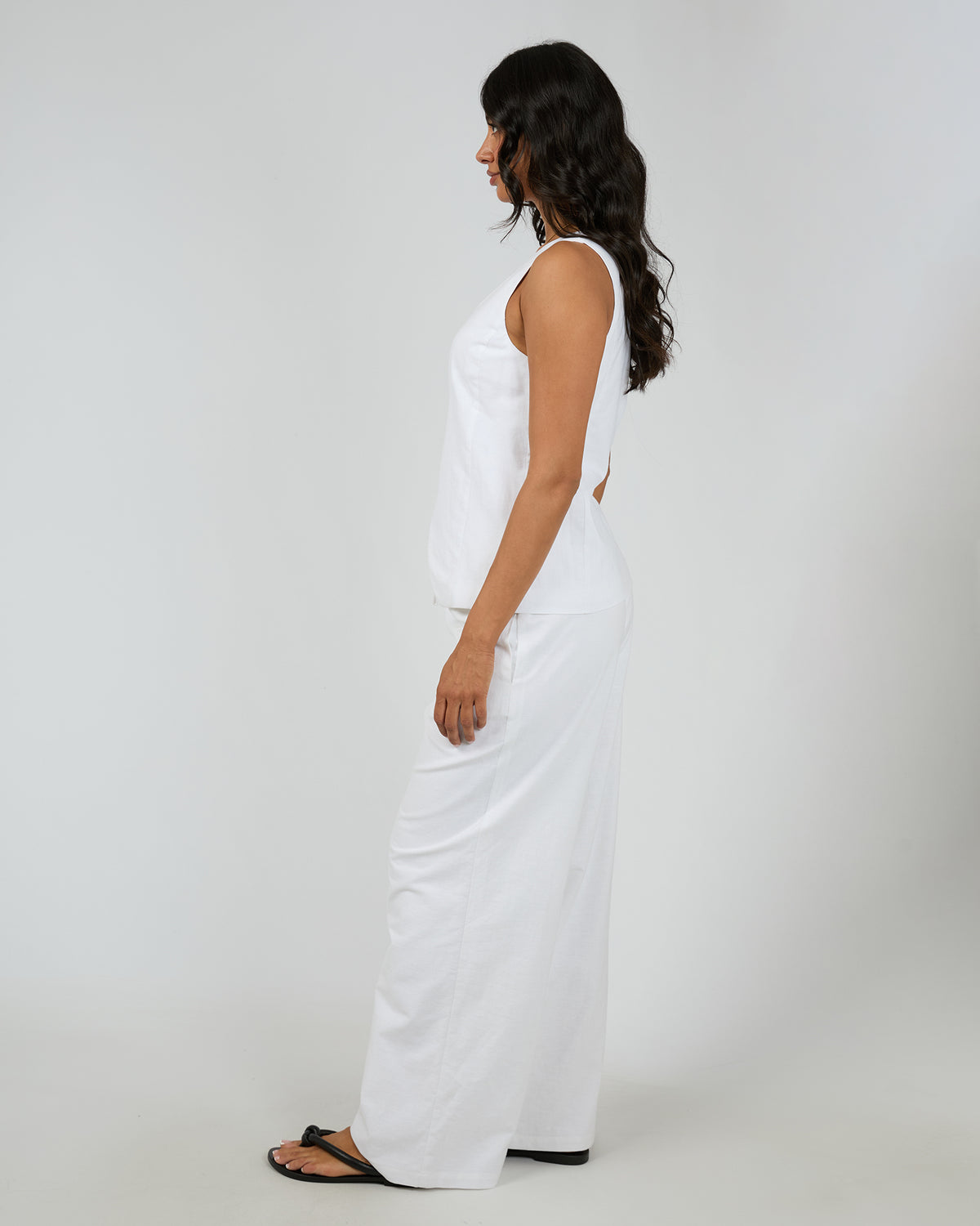Willa Vest White
