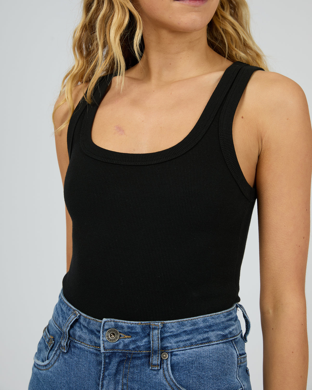 Mia Tank Black