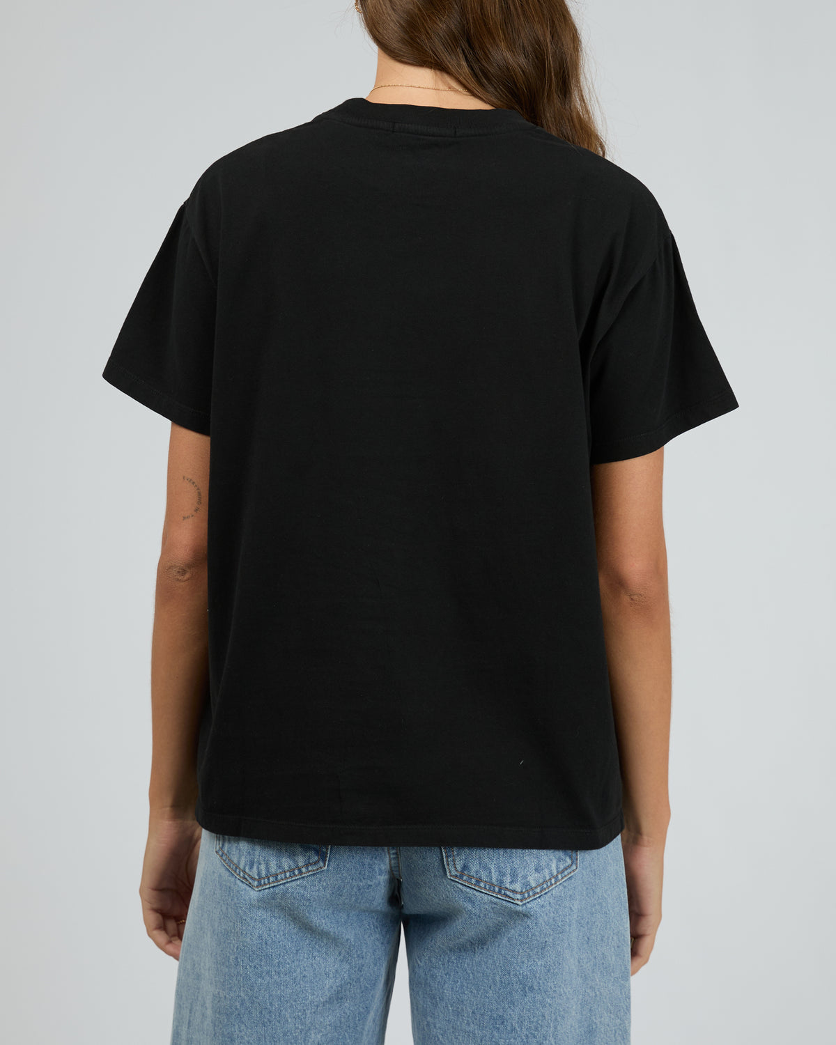 Mika Standard Tee Washed Black