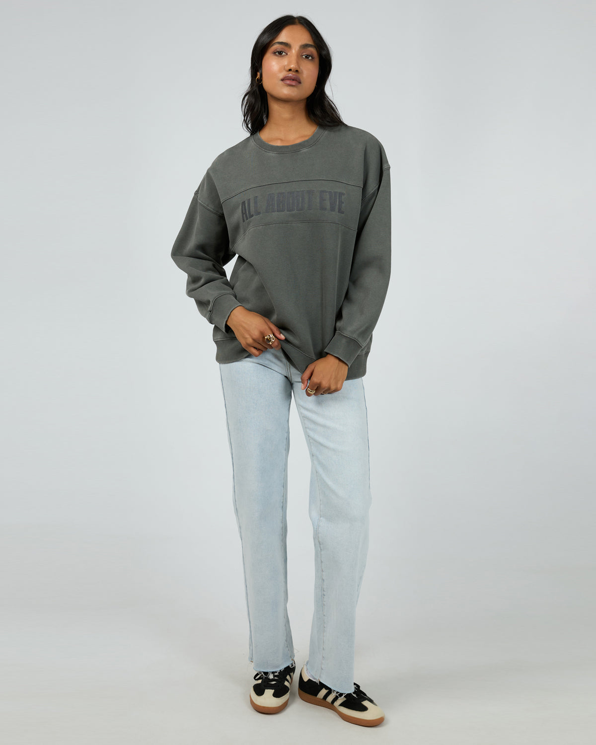Vital Washed Oversized Crew Charcoal