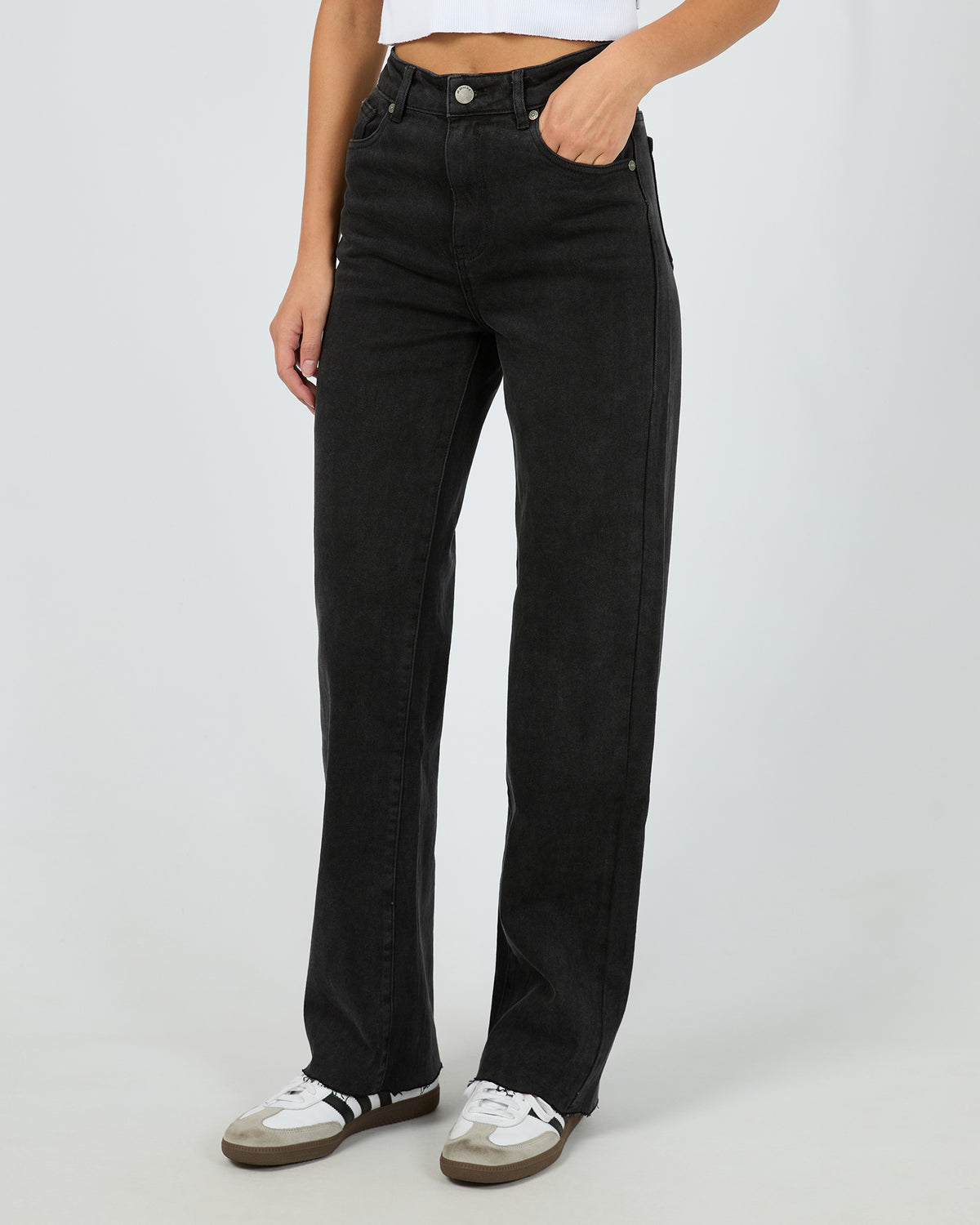 Skye Comfort Jean Washed Black