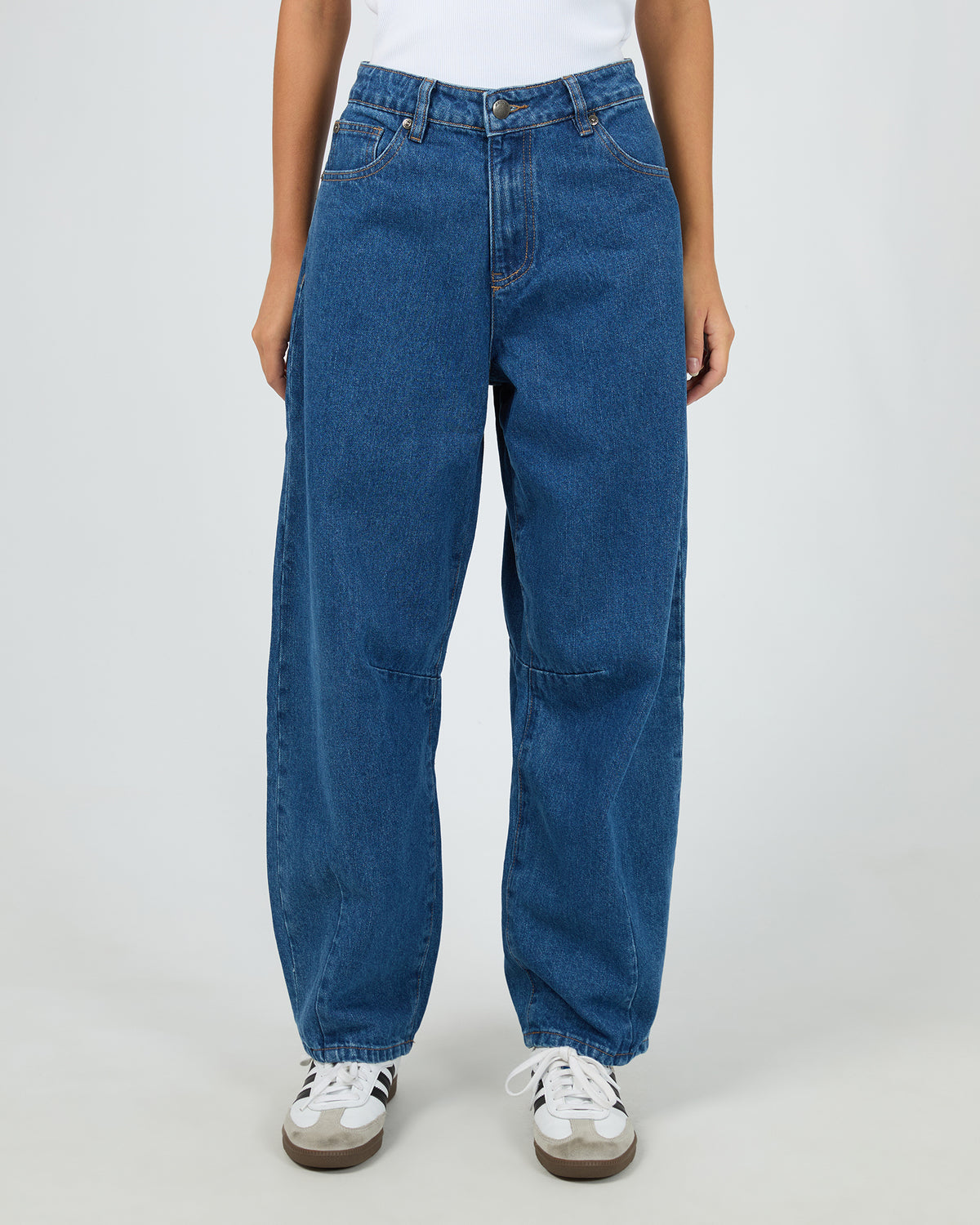 Hallie Barrel Leg Jean Heritage Blue