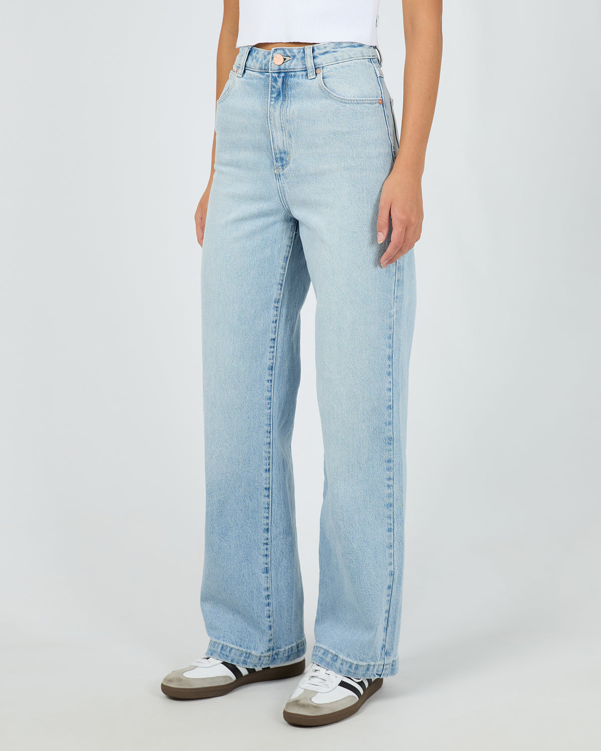 A 94 High &amp; Wide Jean Gina