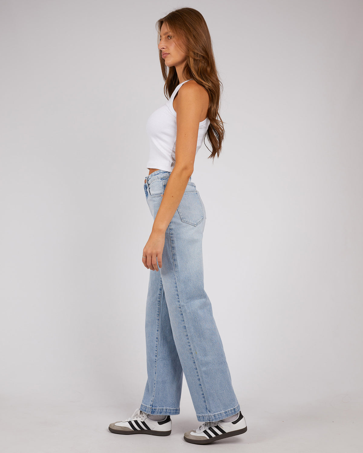 A 94 High & Wide Jean Gina